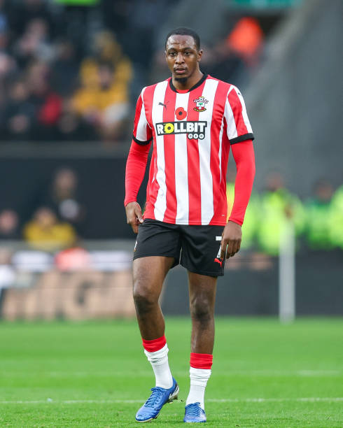 东契奇：里夫斯是个与众不同的球员 他只要上场就能带来改变.