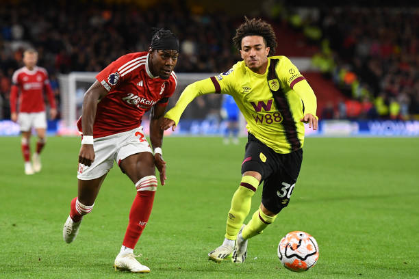 隊交手時暴 隊交手時暴